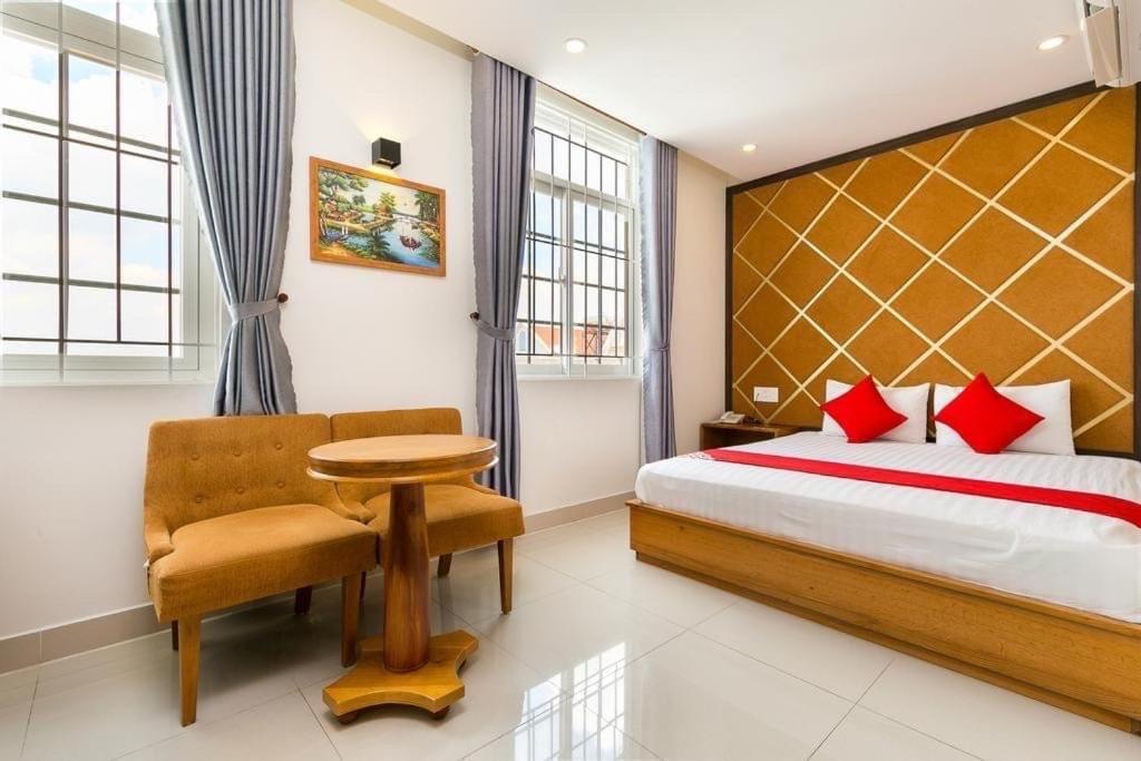 Khach San Thien Cung Hotel Ho Chi Minh City Exterior photo