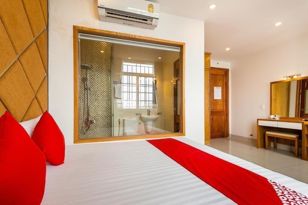 Khach San Thien Cung Hotel Ho Chi Minh City Exterior photo
