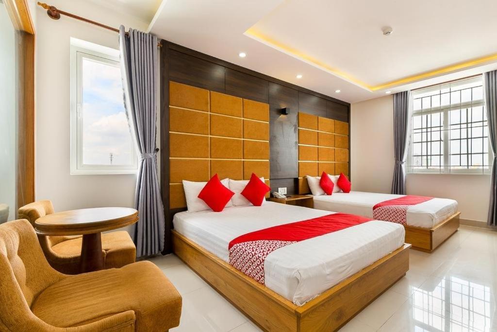 Khach San Thien Cung Hotel Ho Chi Minh City Exterior photo