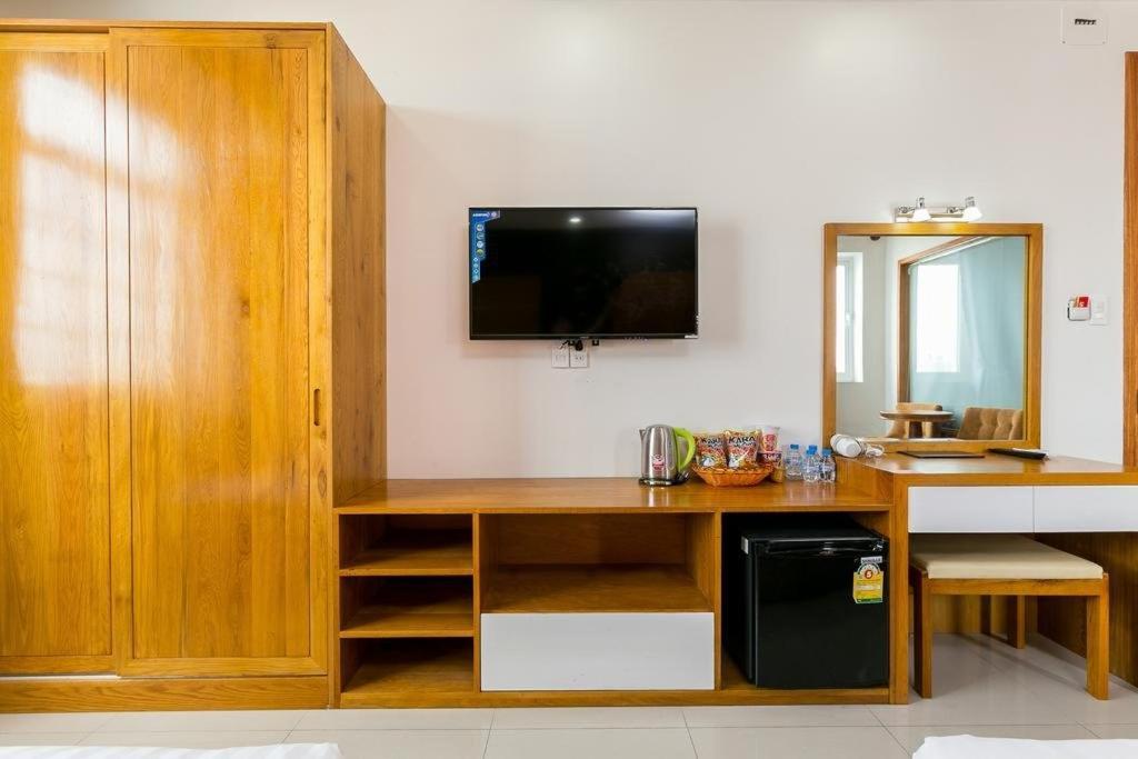 Khach San Thien Cung Hotel Ho Chi Minh City Exterior photo